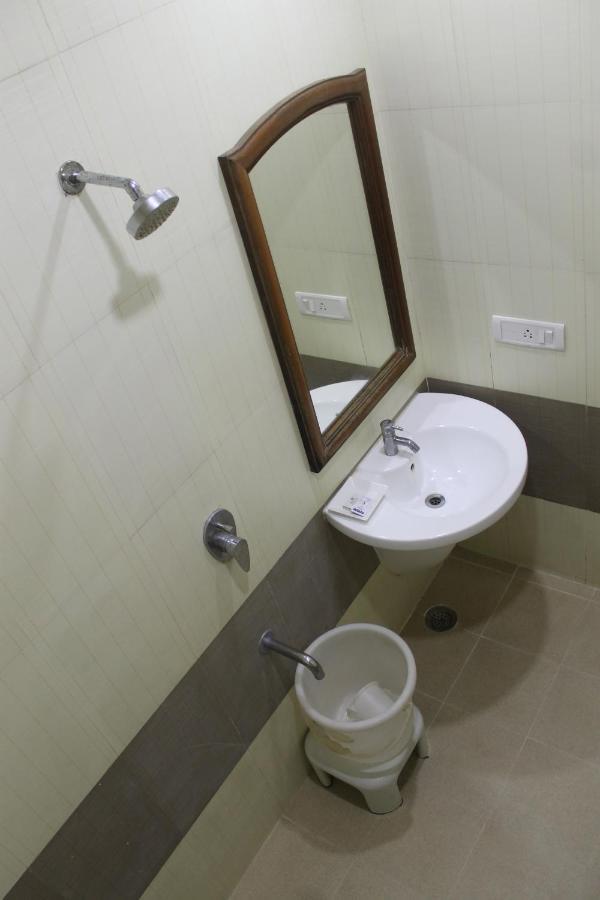 Hotel Green Trees Bangalore Ngoại thất bức ảnh