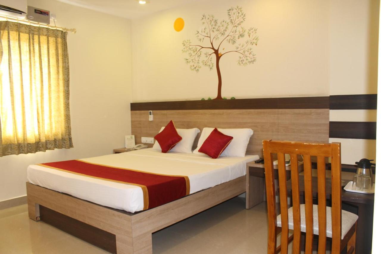 Hotel Green Trees Bangalore Ngoại thất bức ảnh
