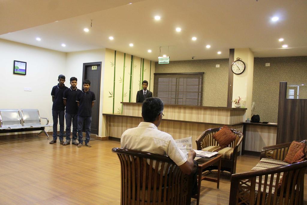 Hotel Green Trees Bangalore Ngoại thất bức ảnh