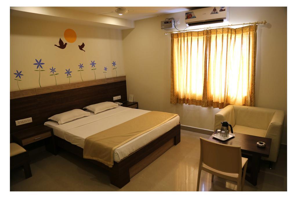 Hotel Green Trees Bangalore Ngoại thất bức ảnh